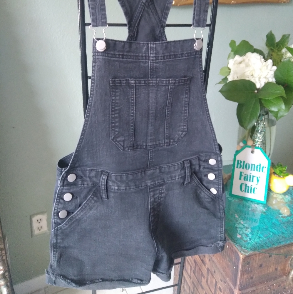No boundaries black Jean short overalls